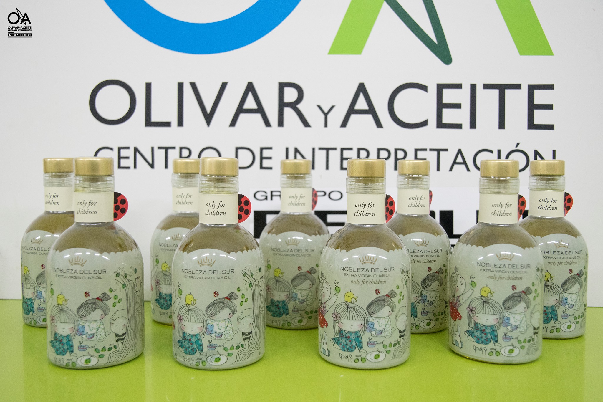 AOVE Centenarium Premium Only For Children, patrocinador del evento.